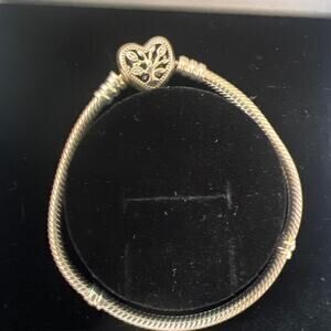 Pandora silver heart clasp bracelet